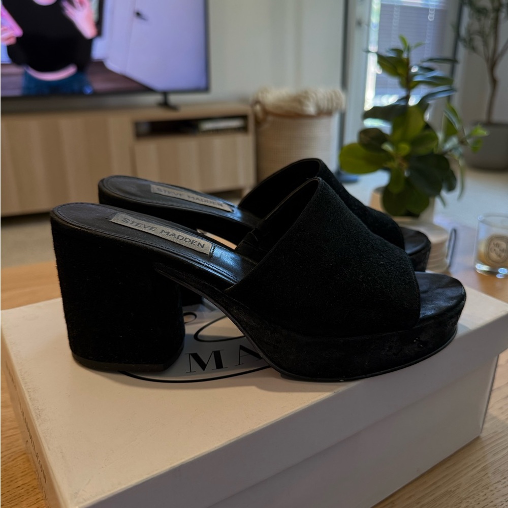 Steve Madden Black Mules with Chunky Heel